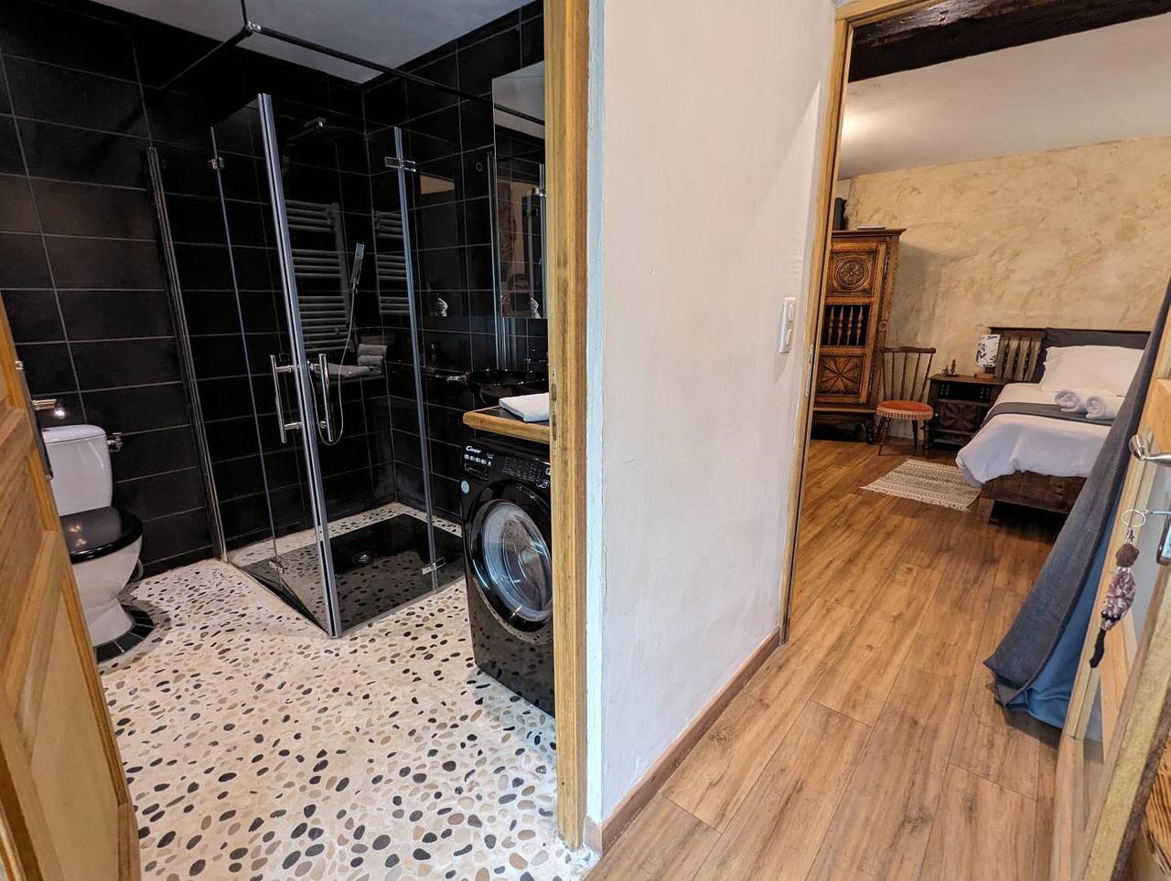 Le Patio des Oiseaux (Suite 3 chambres) - Le Patio des Oiseaux in Saint-Quentin-sur-Charente, Charente