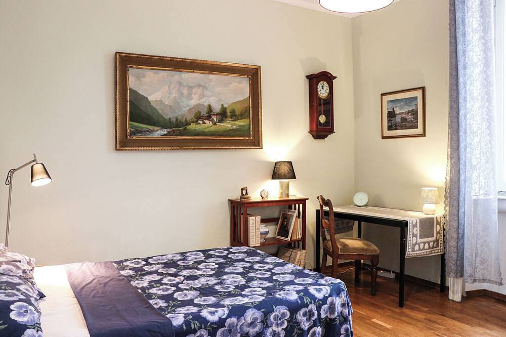 \"Experience Classic Italian Charm at Lili's Bnb in superb Milan\" in Milán, Provincia de Milan