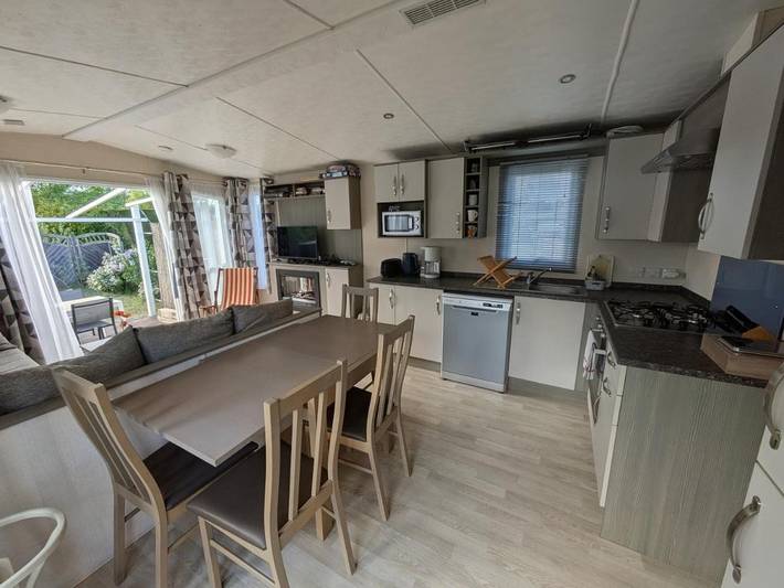 Gîte pour 4 personnes, avec terrasse à Lingreville - 4