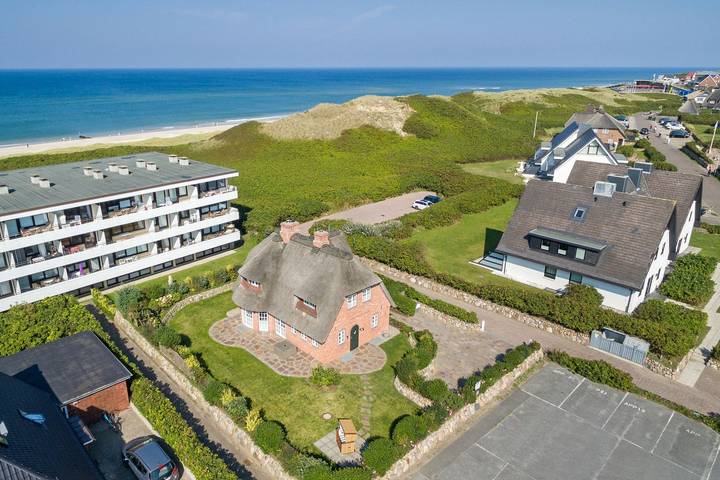 Lifestyle unter Reet. Gleich am Meer & Strand. Design pur. in Nordfriesische Inseln (Schleswig-Holstein) (Schleswig-Holstein), Wenningstedt