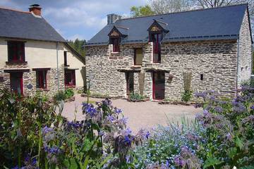 Gîte pour 5 personnes, avec jardin à Iffendic