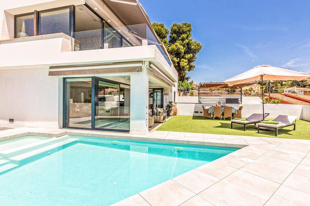 Awesome home in Cala del Moral in La Cala del Moral, Rincón de la Victoria