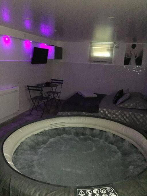Gîte pour 2 personnes, avec jacuzzi à Saint-Germain-lès-Corbeil - 2