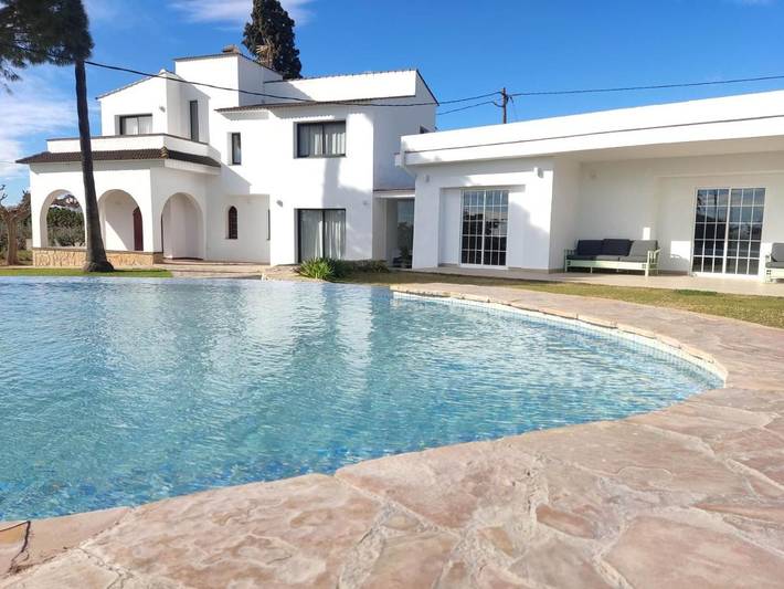 Chalet para 18 personas, con Balcón y Jacuzzi además de Terraza y Jardín en Matarraña - 2