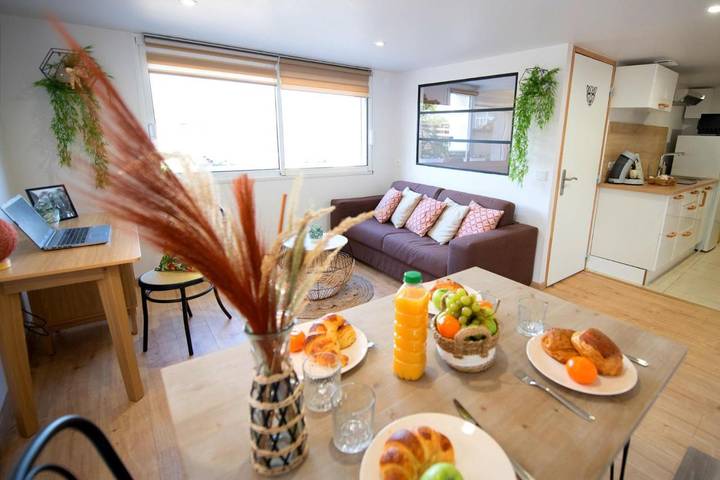 Gîte pour 3 personnes, avec vue dans Saint-Martin-la-Plaine