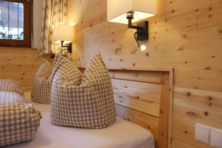 Gîte pour 5 personnes, avec sauna ainsi que jardin et vue dans Partenen - 2
