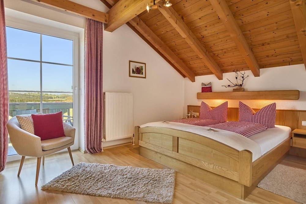 Ganze Wohnung, Gemütliche 57 qm Dachgeschoss-Wohnung - allergikerfreundlich in Frauenau, Ostbayern