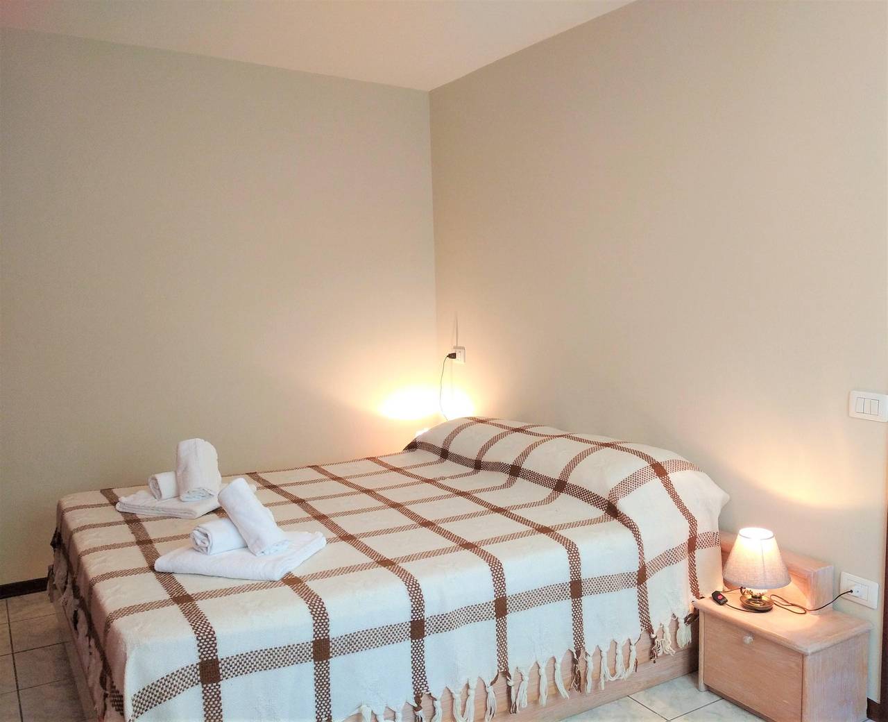 Appartement entier, Appartement de vacances pour 4 personnes avec balcon in Baveno, Comune di Baveno