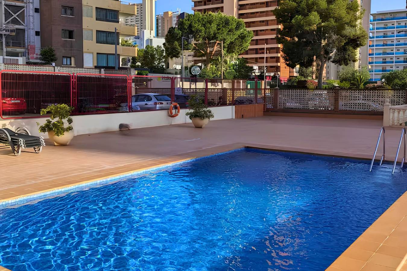 Entire apartment, Apartment with panoramic views, a swimming pool and a nearby beach in Benidorm, Costa Blanca