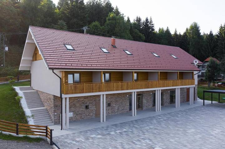 Ferienwohnung für 6 Personen, mit Ausblick und Seeblick sowie Terrasse, mit Haustier