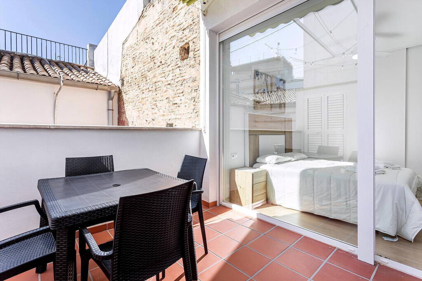 Apartamento entero, Guest Ready - Centro de Valencia con terraza in Valencia City Centre, Valencia