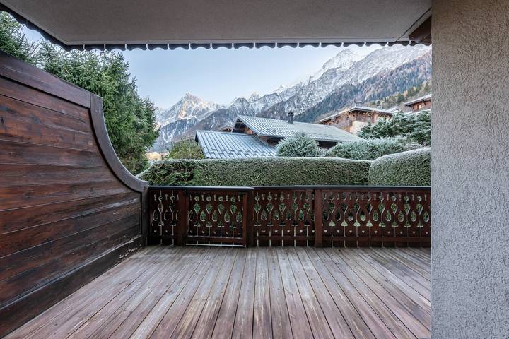 Appartement entier, Appartement 'Résidence Ours Blanc' avec vue sur les montagnes, terrasse partagée et Wi-Fi in Les Houches, Massif du Mont-Blanc