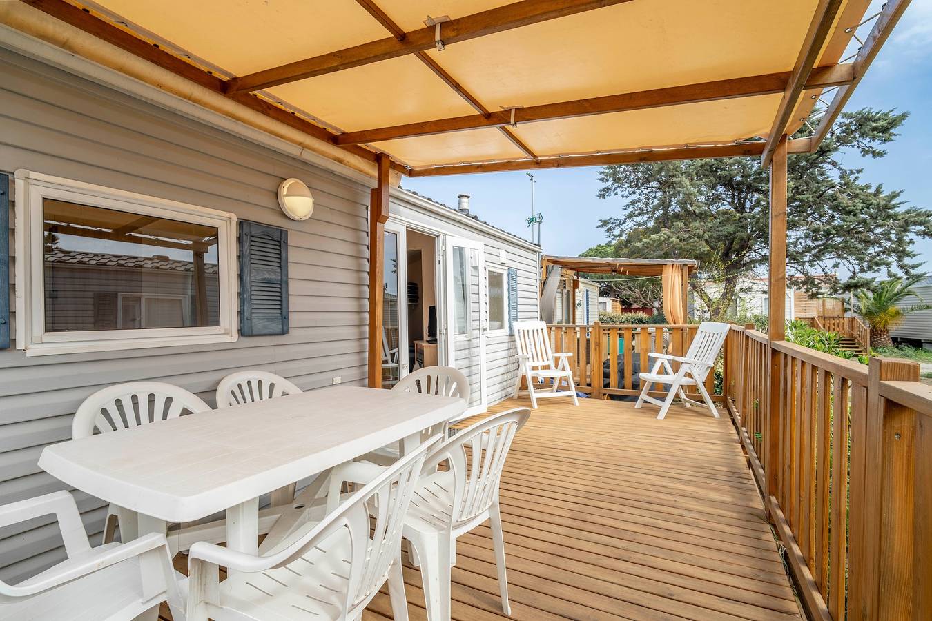 Chez Claude - avec piscine partagée, terrasse privée et climatisation in Port-la-Nouvelle, Côte méditerranéenne (France)