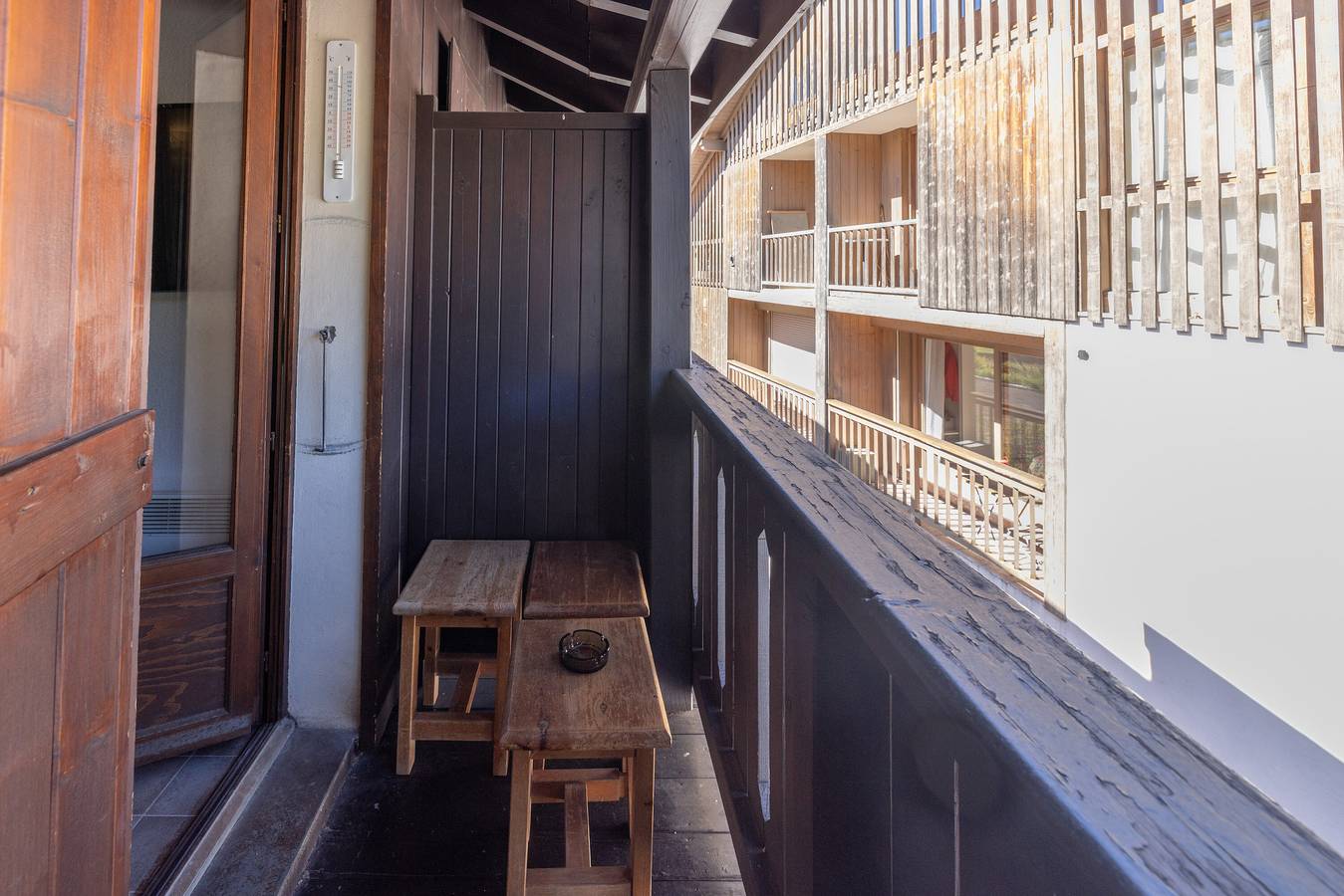 Entire apartment, Apartment 'Appt Place De La Grenette-Immoclean' with Mountain View, Balcony and Air Conditioning in Samoëns, Bonneville region