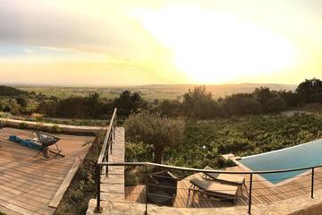 Gîte pour 16 personnes, avec jardin et terrasse à Séguret
