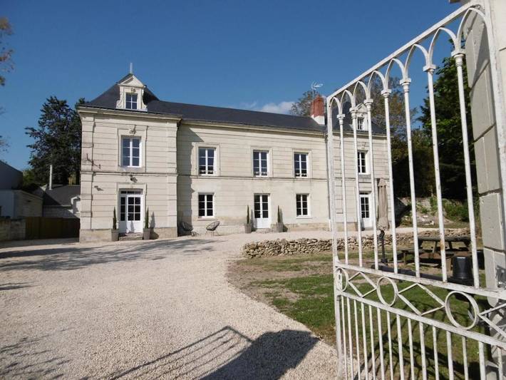 Ferienhaus für 6 Personen, mit Ausblick und Garten in Chinon