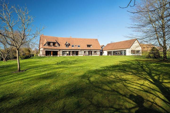 Location de vacances pour 11 personnes à Saint-Ouen-de-Thouberville