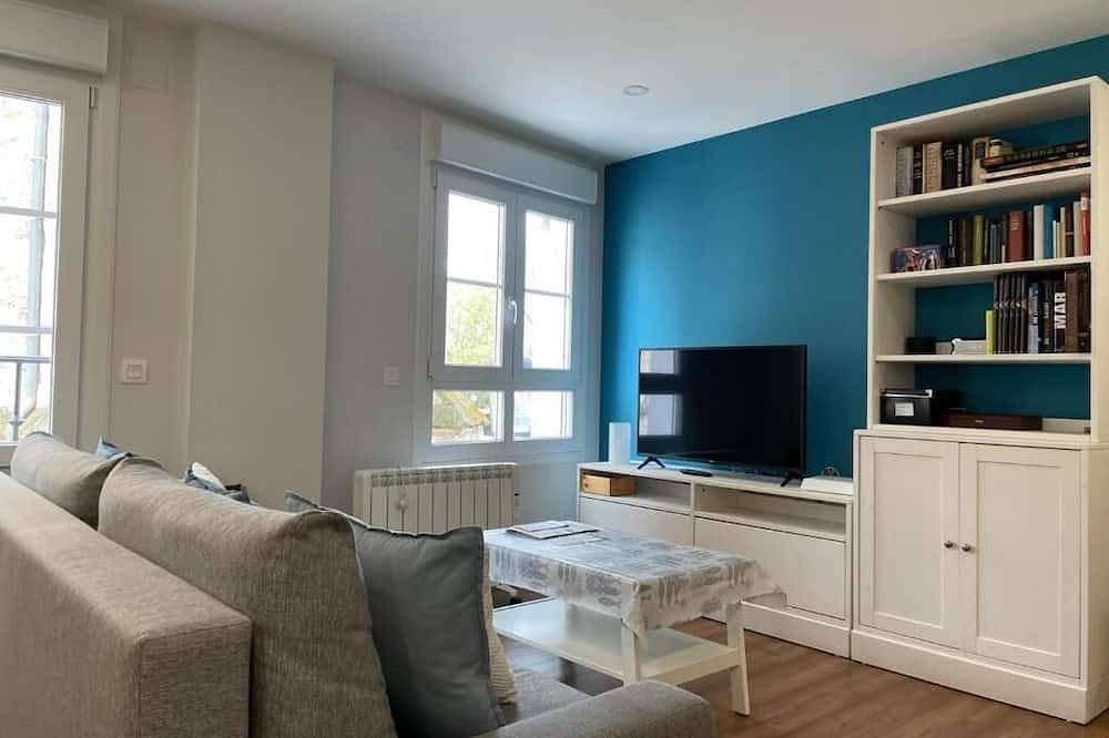 Entire apartment, The Cathedral'S Farolillo vut09/251 in Burgos, Burgos Province