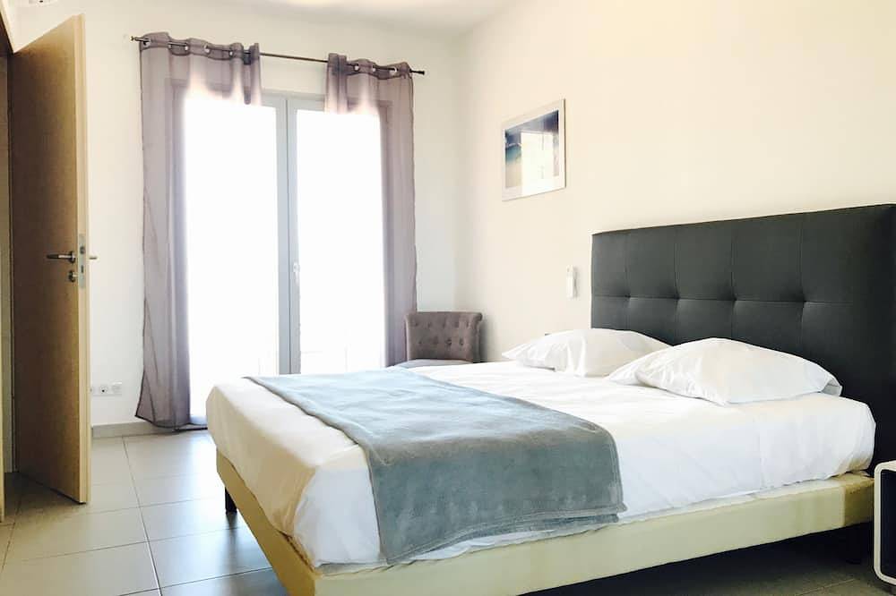 Entire apartment, Casale a Figa Bianca - Luxury T4 1st Floor Apartment - Patrimonio in Patrimonio, Calvi region