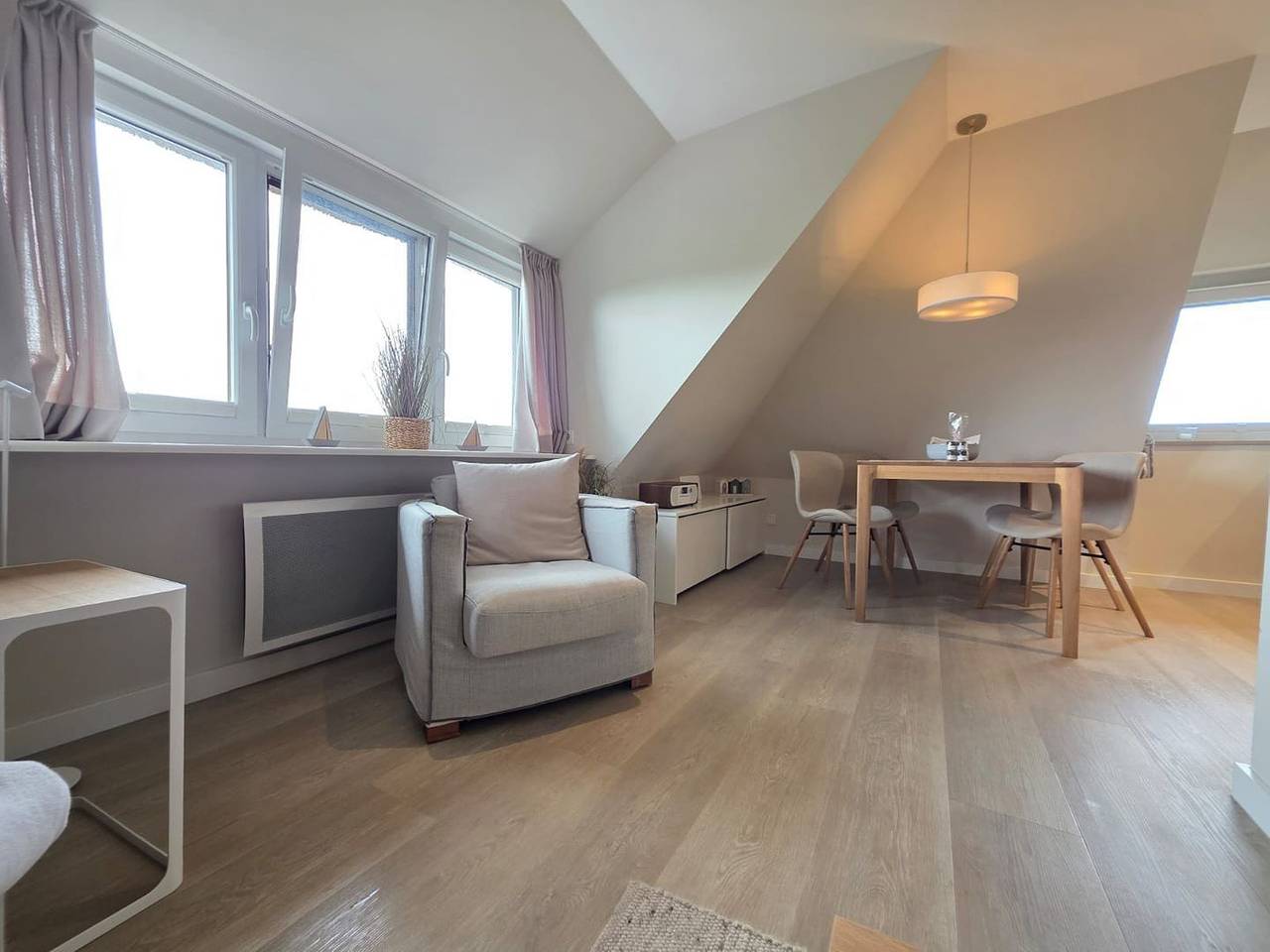 Beachside 21 Rantum auf Sylt – Exklusive Ferienwohnung im Reetdachhaus direkt an den Dünen & nur 100 Meter zum Strand, foto 12