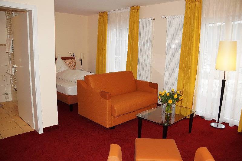 Heger's Parkhotel Flora - Einzelzimmer Ost mit Dusche und Wc in Schluchsee, Forêt-Noire du Sud