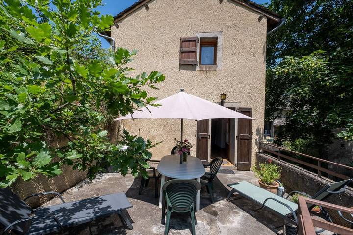 Gîte pour 4 personnes, avec Balcon ainsi que Terrasse et Vue