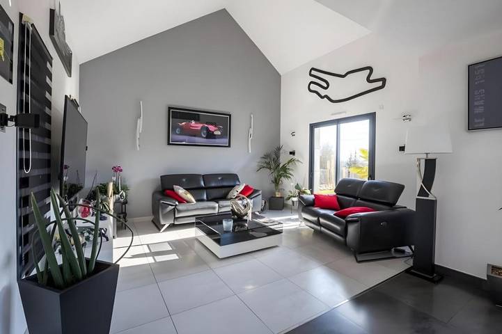 Location de vacances pour 10 personnes, avec jardin ainsi que piscine et terrasse à Saint-Saturnin - 3