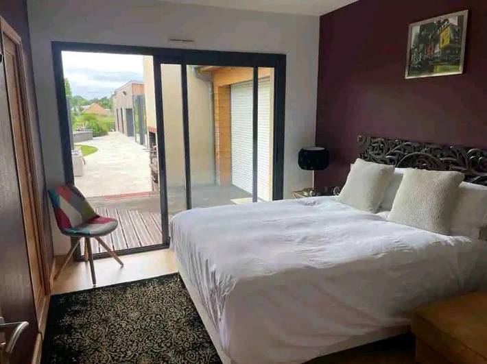 Maison d’hôte pour 2 personnes, avec Jacuzzi et Terrasse ainsi que Jardin et Piscine
