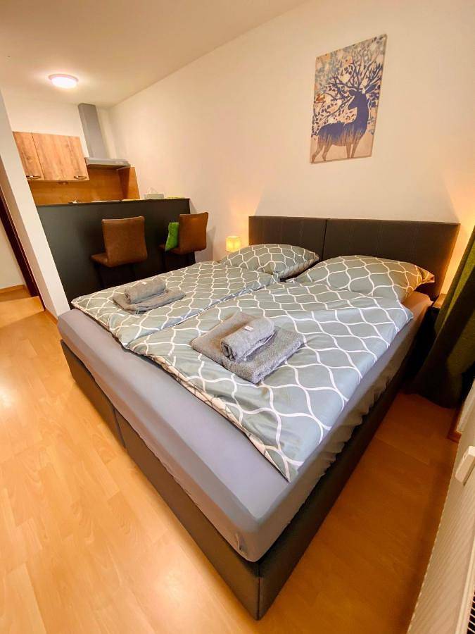 Ferienwohnung für 2 Personen, mit Balkon und Garten sowie Sauna