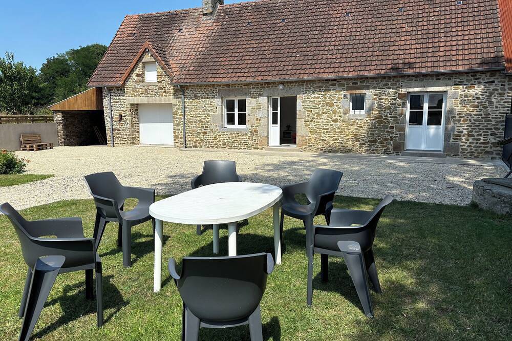 Les flots bleus : Charmante petite maison, bord de mer (à 1.6km) ! in Dragey-Ronthon, Baie du Mont-Saint-Michel