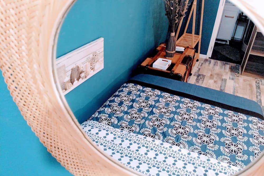 Entire apartment, Casa Azur - Charming Palois studio with free parking 24/24 in Pau, Béarn