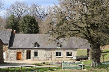 Gîte pour 4 personnes, avec jardin à La Chapelle-d'Andaine