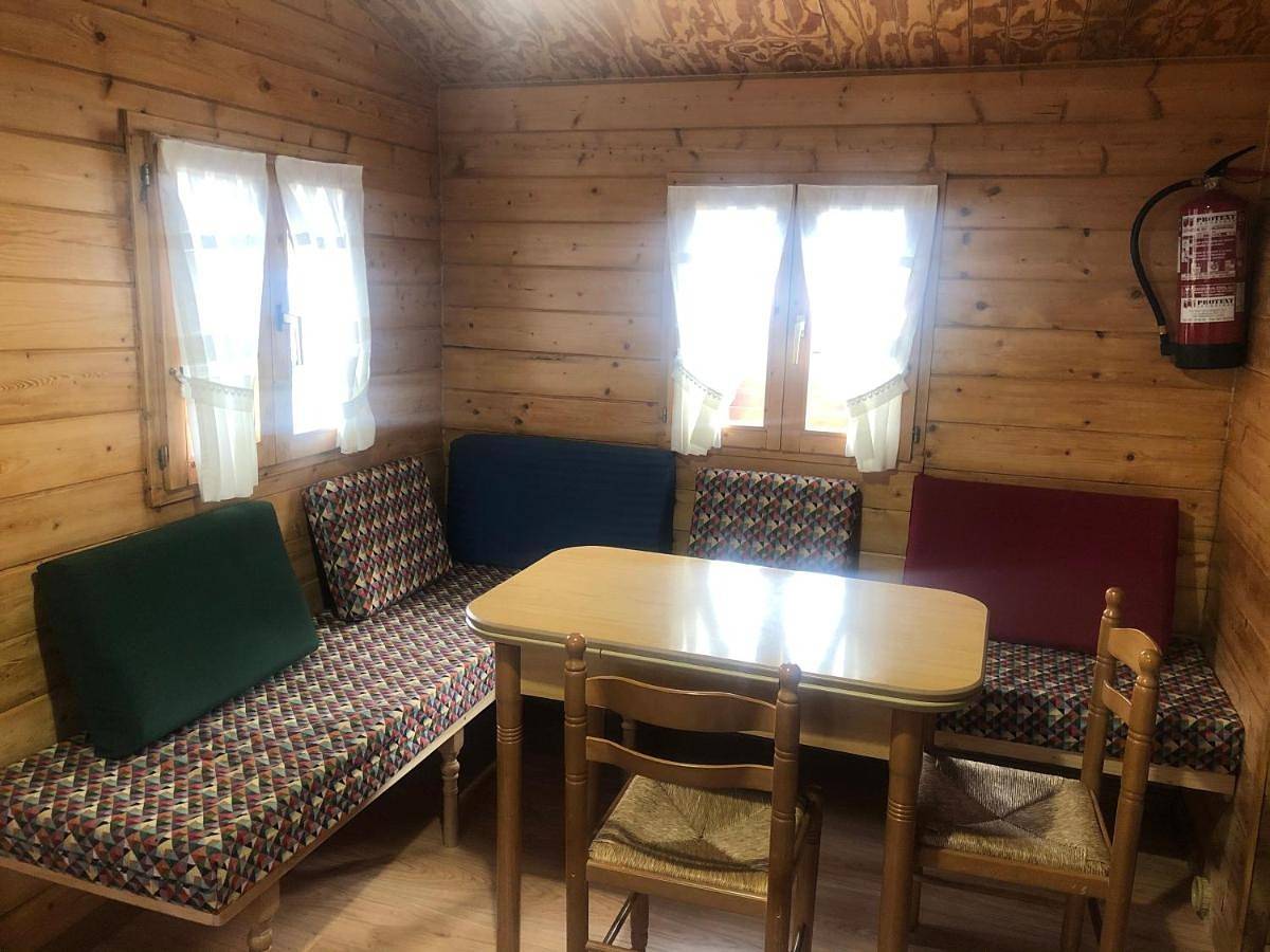 Bungalós Las Nieves in Puebla de Lillo, Cordillera Cantábrica
