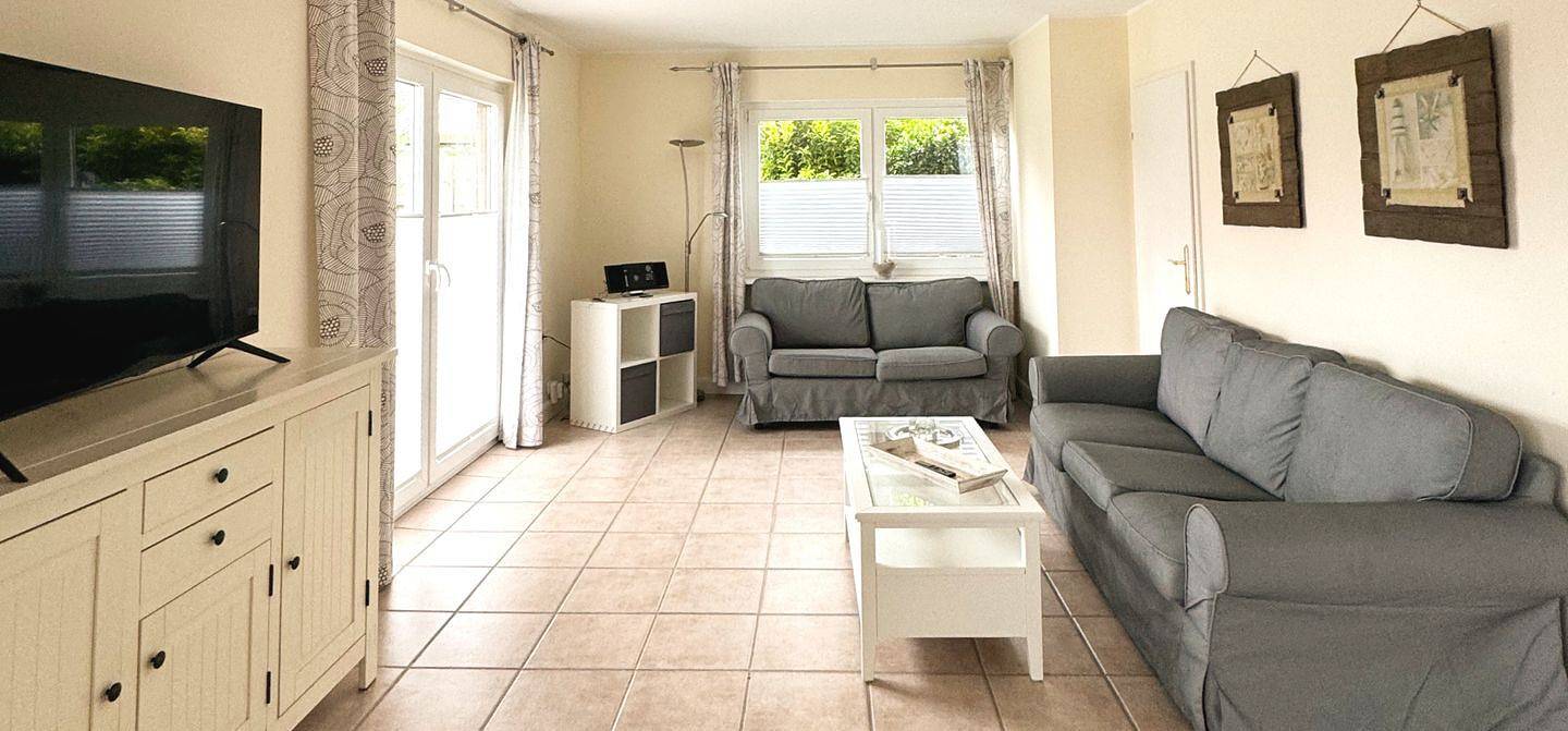 Ganze Wohnung, Seedüne 10 – Helle 3-Zimmer-Erdgeschosswohnung für Familien oder Urlaub mit Hund in Wenningstedt, Sylt