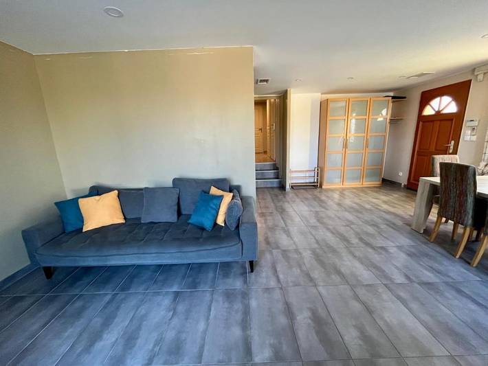 Location de vacances pour 6 personnes, avec vue et jardin à Saint-Symphorien-d'Ozon - 3