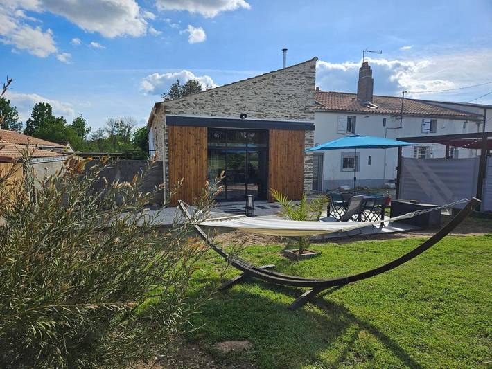 Location de vacances pour 5 personnes, avec jardin, adapté aux familles à Chavagnes-en-Paillers - 3