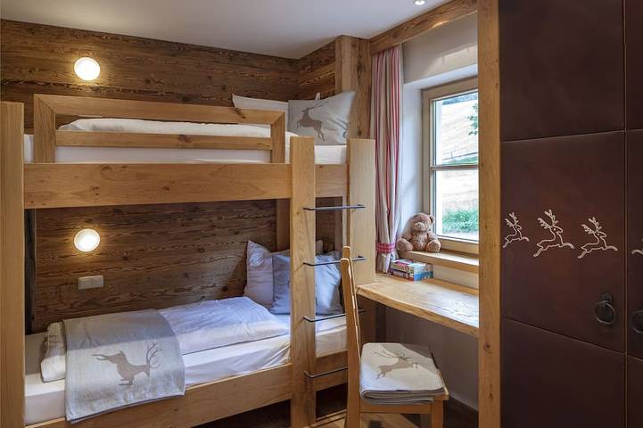 Chalet für 14 Personen, mit Balkon und Whirlpool sowie Garten und Sauna in Kirchberg in Tirol - 3