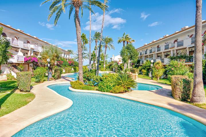 Apartamento para 4 personas, con piscina para niños y jardín en El Palmar