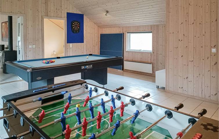 Ferienhaus für 16 Personen, mit Whirlpool und Garten sowie Terrasse und Sauna auf Öland - 2