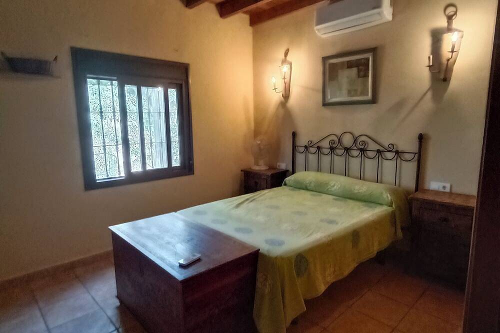 Private Villa mit Jacuzzi in Guaro in Guaro, Sierra de las Nieves