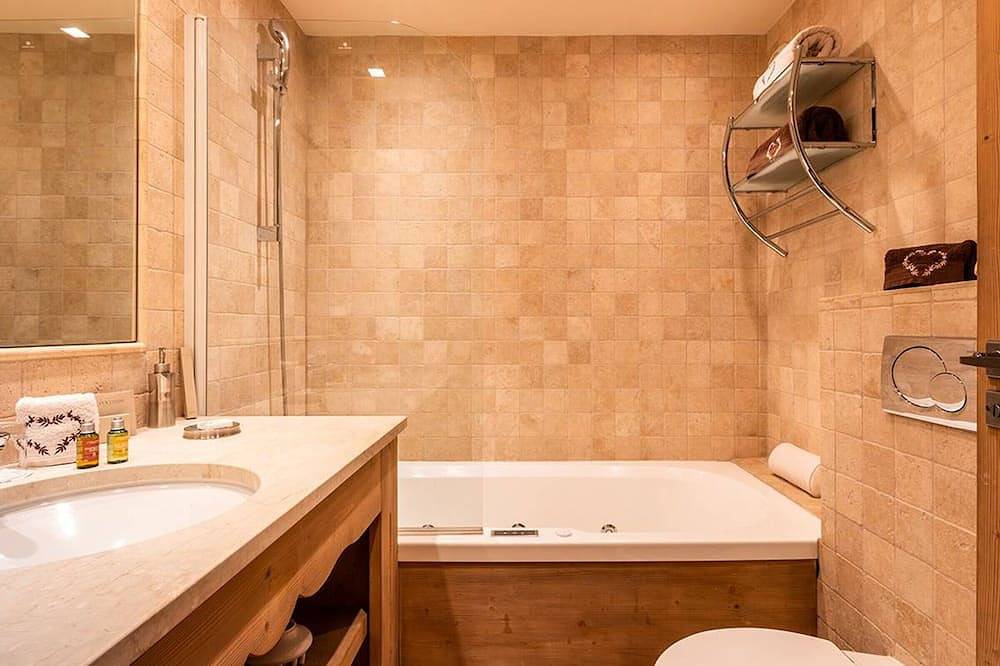 Ganze Wohnung, 112m² stilvolle Wohnung im Herzen von Courchevel, in Pistennähe, für 6 Personen in Courchevel 1850, Saint-Bon-Tarentaise