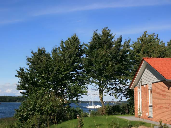 Casa vacanze 'Kirschuferhaus' con vista mare, terrazza privata e Wi-Fi in Kosel, Circondario di Rendsburg-Eckernförde