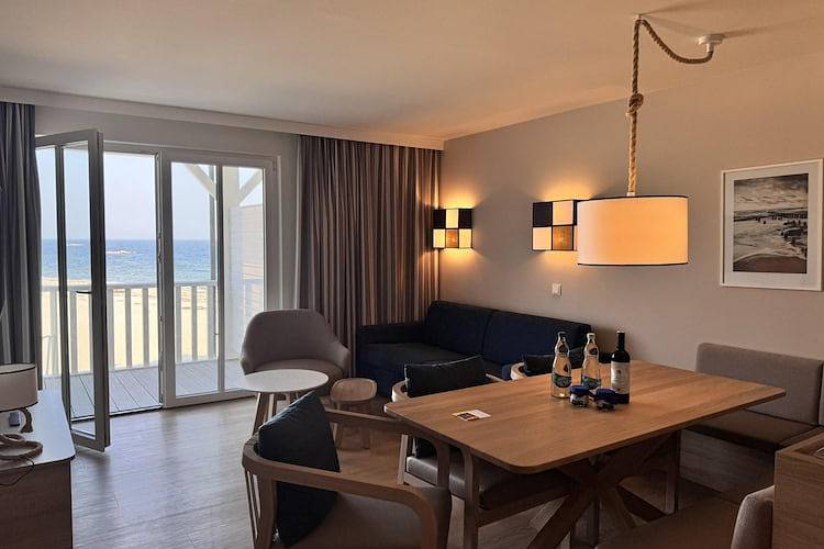 Ganze Wohnung, Wohnung in Boltenhagen mit Privatstrand in Boltenhagen, Nordwestmecklenburg (Wismar und Umgebung)
