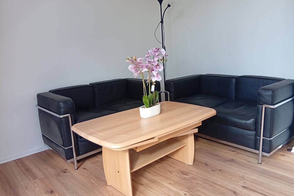 Ganze Wohnung, Altstadtnahe Wohnung & Balkon & ruhig & Nähe Markt in Dülken, Viersen