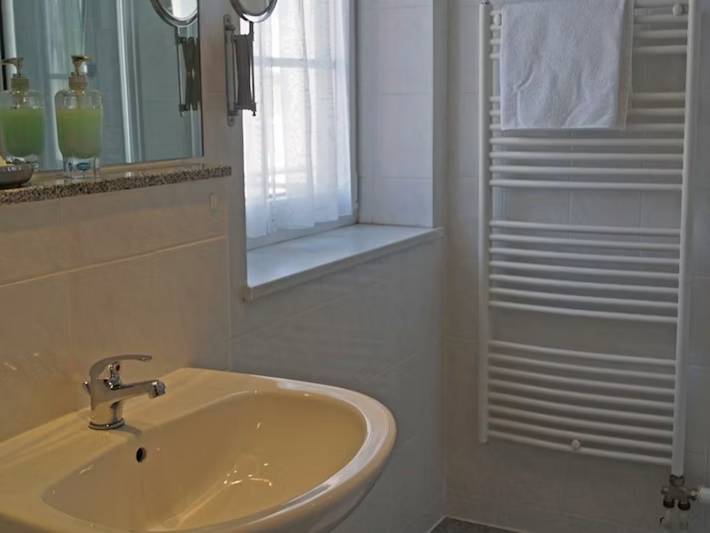 Hotel, mit Whirlpool und Sauna in Schopfheim - 3