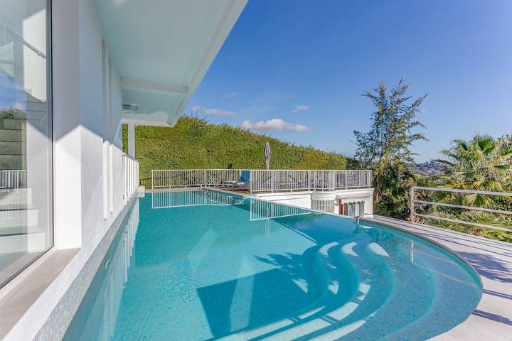 Villa pour 8 personnes, avec terrasse et jardin à La Colle-sur-Loup