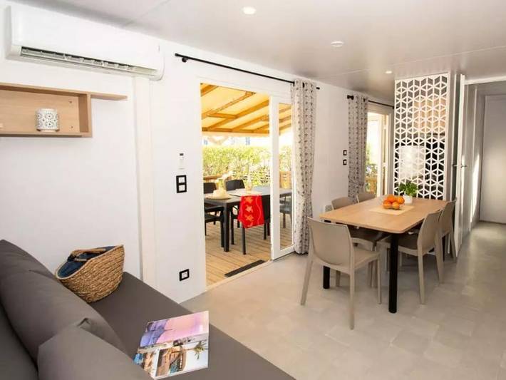 Camping  Les Pêcheurs - Mobilhome 6 personnes - 4 Pièces 6 Personnes Climatisé in Fayence, Région de Draguignan