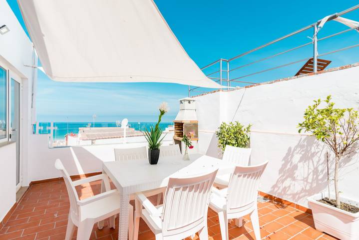 Apartamento entero, Apartamento de vacaciones "Casa Piedra de la Rendona" con terraza y vistas al mar in Playa de los Bateles (Conil de la Frontera), Conil de la Frontera