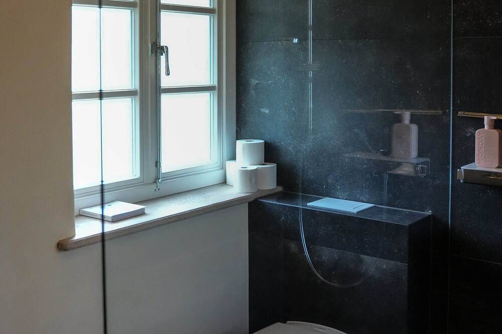 Ganze Wohnung, Remark Studios: Studio-Apartment Seehaus in Burgwedel, Hannover und Umgebung
