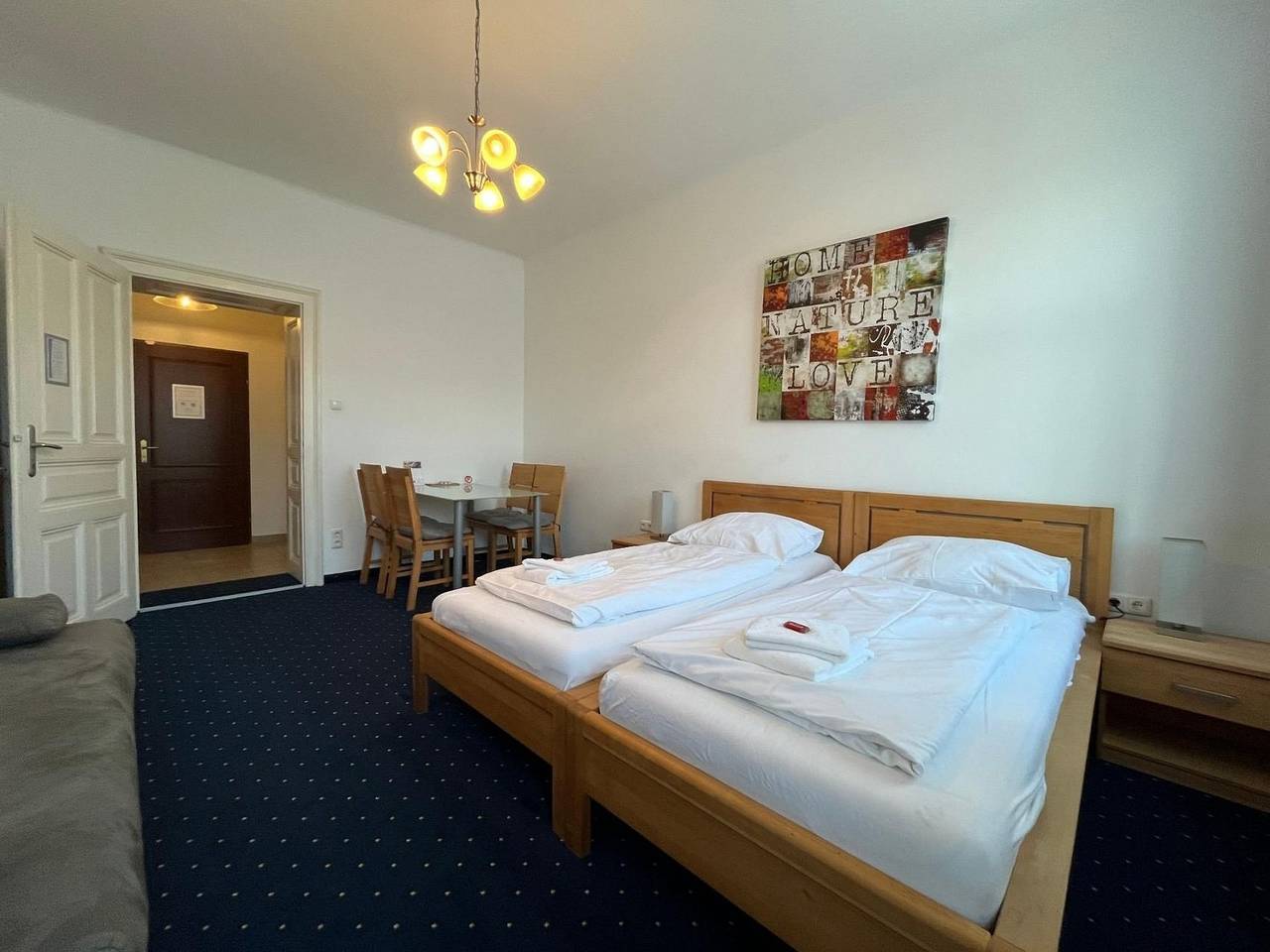 Ganze Ferienwohnung, Mariazellerhof Room 102 in St. Pölten, Mostviertel Region